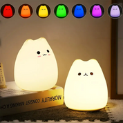 Luminária Noturna Gatinho LED – 7 Cores com Controle por Toque em Silicone Macio