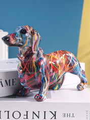 Escultura Decorativa Dachshund em Resina com Pintura Graffiti
