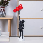 Escultura Menina com Balões em Resina – Arte de Coleção para Mesa 25cm