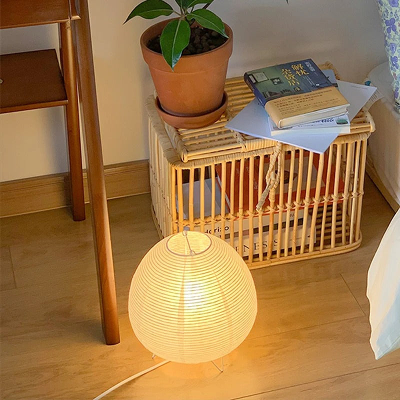 Luminária de Mesa LED Estilo Wabi Sabi – Abajur de Papel Arroz com Base em Bambu