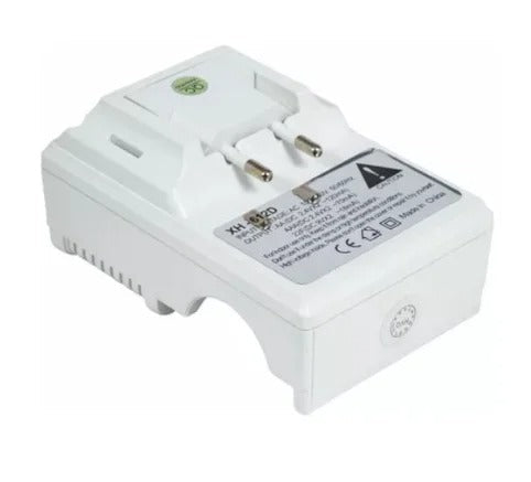 Kit Carregador de Pilhas AAA Bivolt + Pilhas Recarregáveis